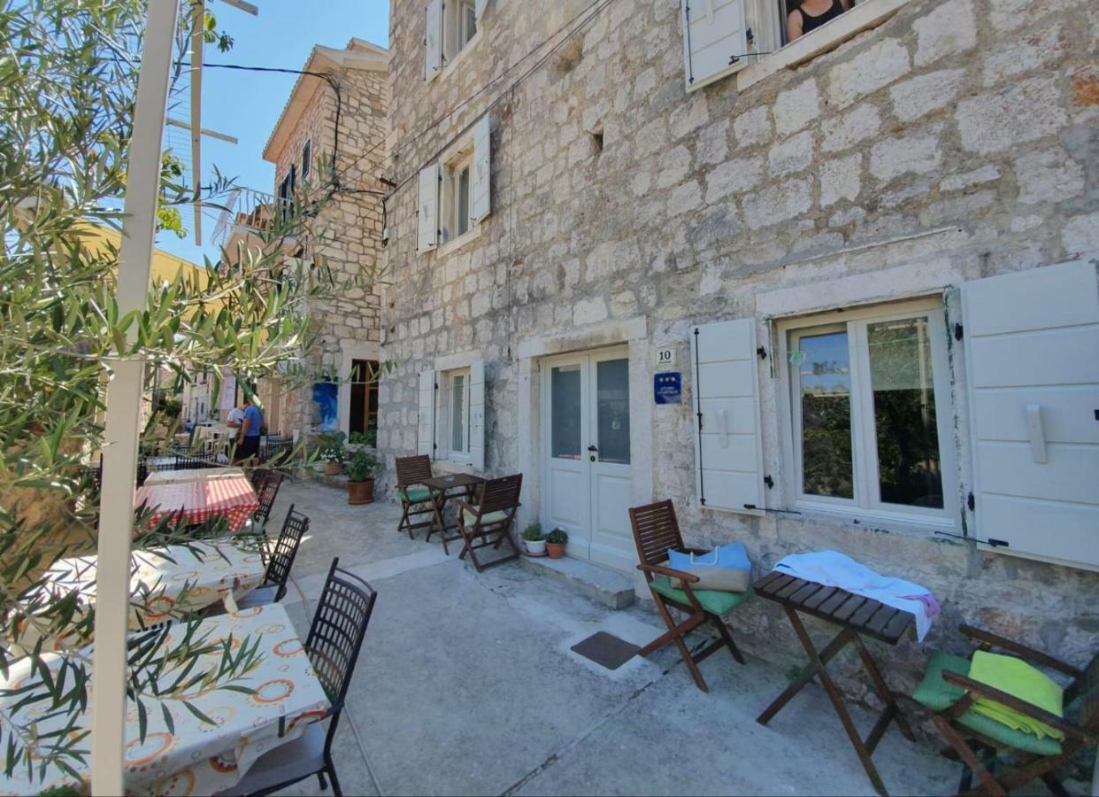 Velada Center Appartement Hvar Town Buitenkant foto