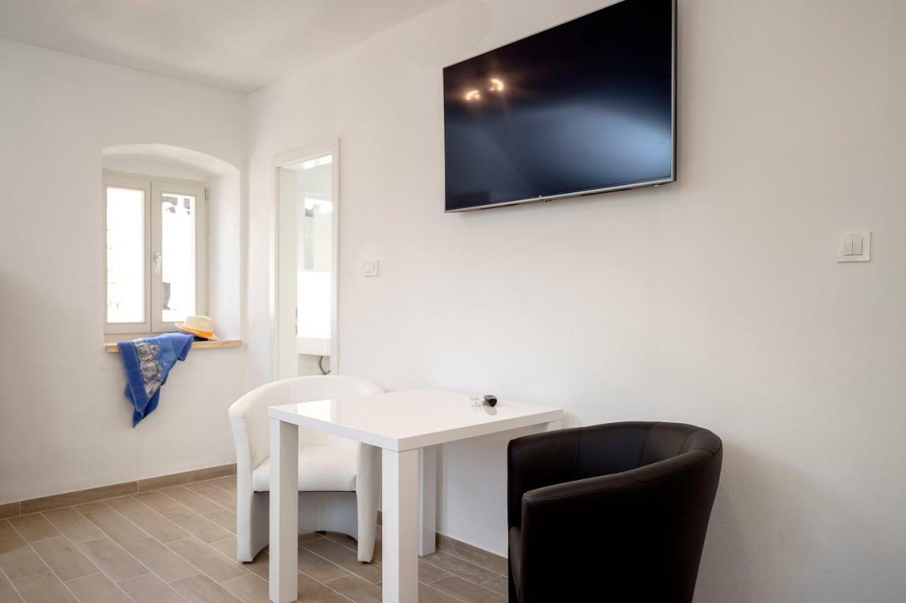 Velada Center Appartement Hvar Town Buitenkant foto