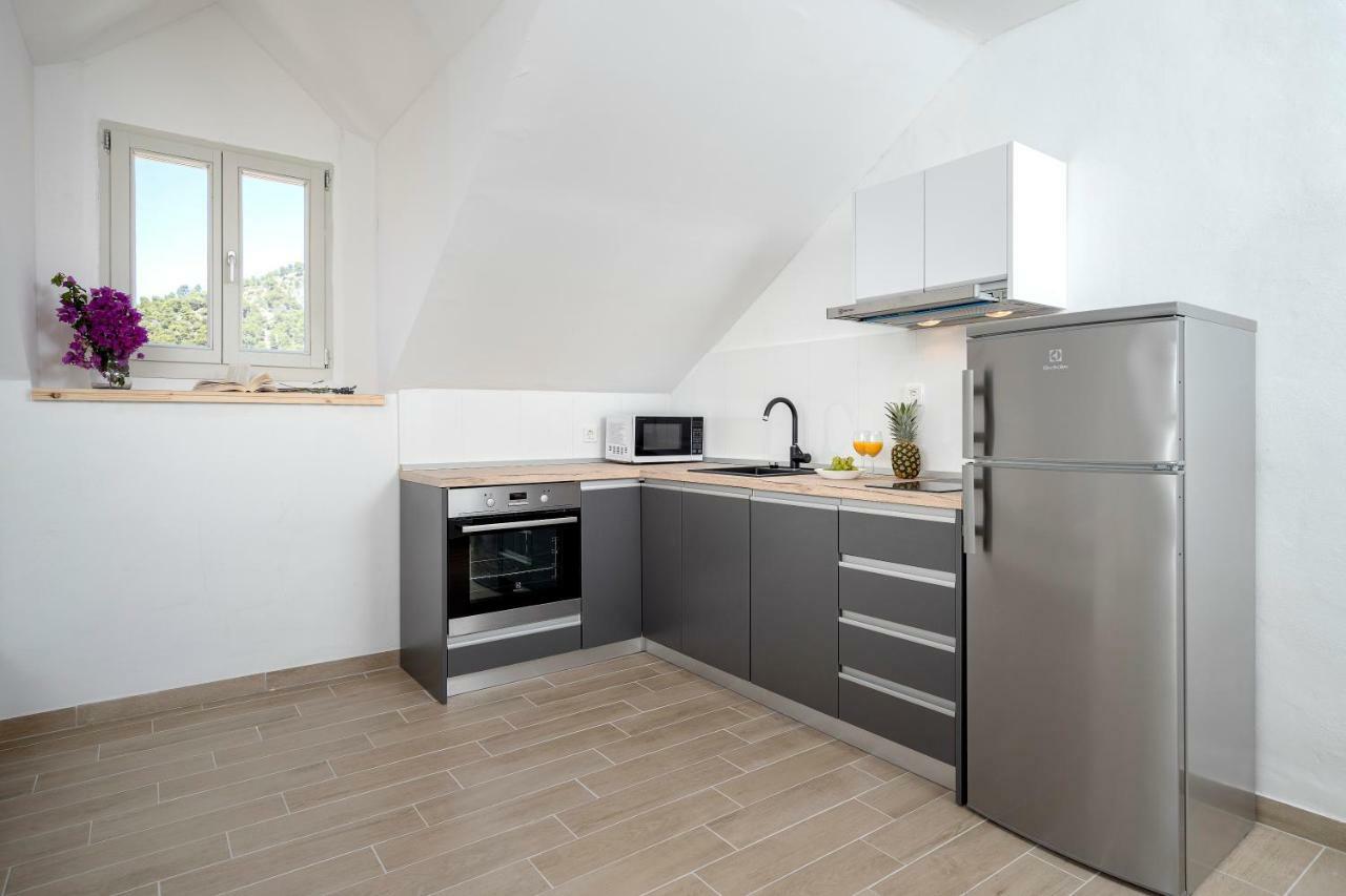 Velada Center Appartement Hvar Town Buitenkant foto