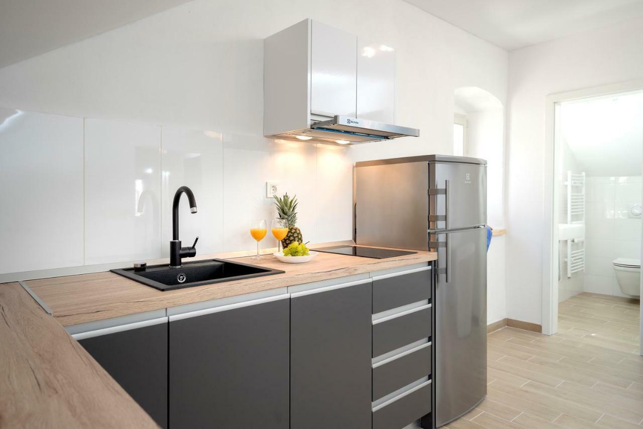 Velada Center Appartement Hvar Town Buitenkant foto